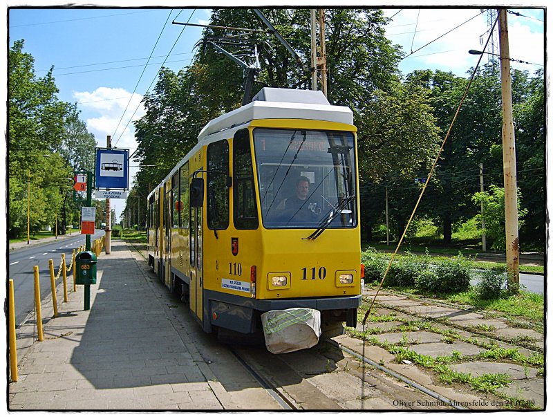 KT4DT 110 (ex. Berliner 7037 (BVG)) auf der Linie 1 nach Glebokie