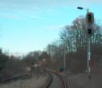 Trotz bestehender Streckenruhe ist das Einfahrtssignal aus Richtung Artern im Bf Nebra eingeschaltet; 18.02.2009   